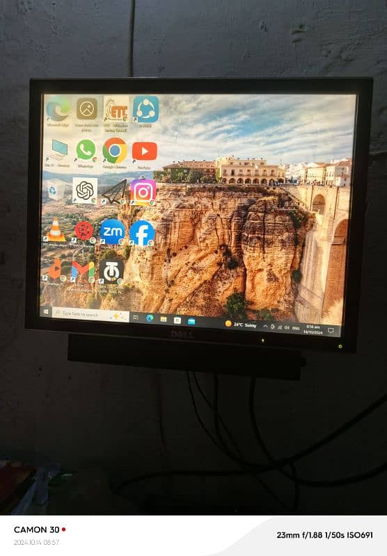 computer for sale 6 GB ram 128 gb SSD hard 8