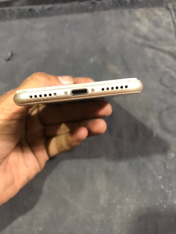 iphone 7 PTA 128gb 2