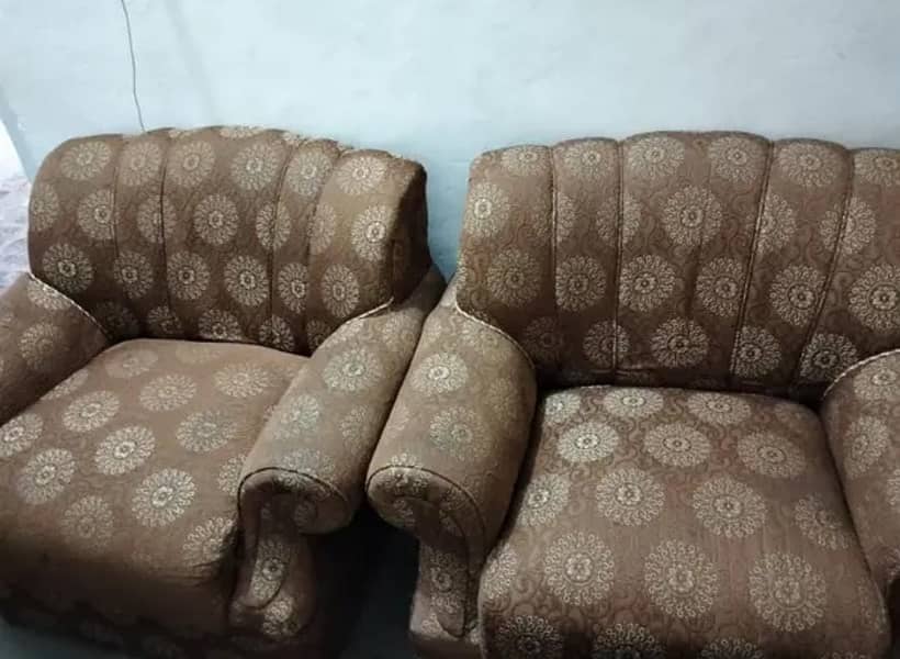 5 seater sofa set with covers for sale 0