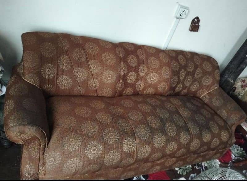 5 seater sofa set with covers for sale 3