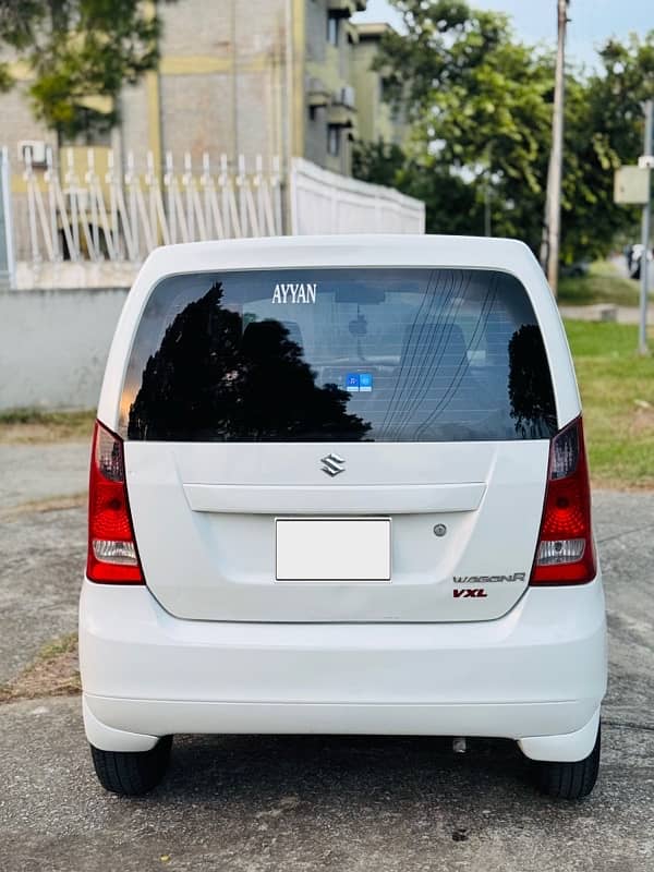 Suzuki Wagon R 2017 11