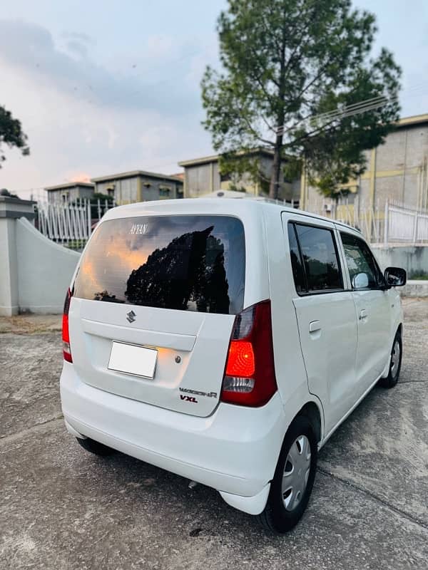 Suzuki Wagon R 2017 12