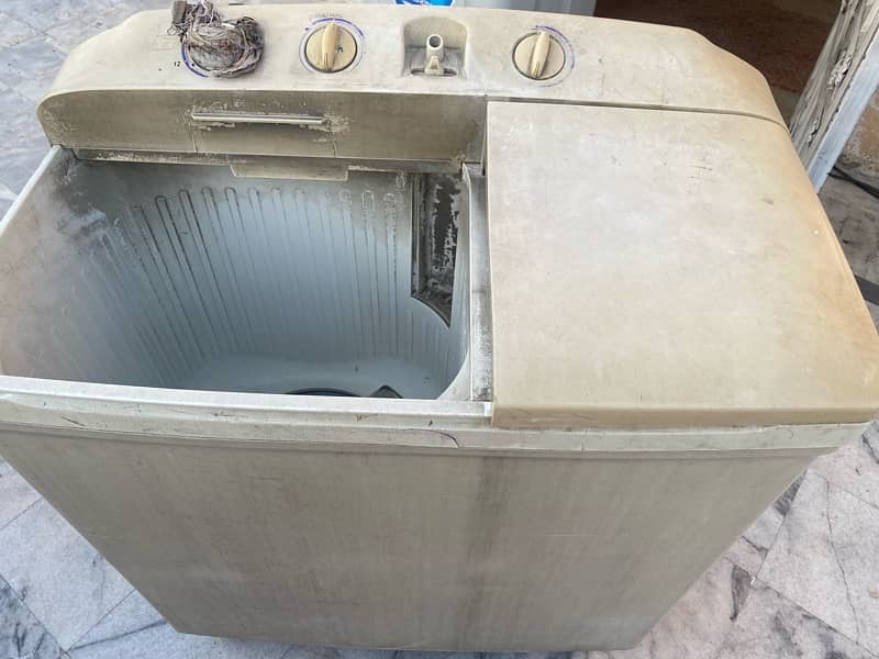 1) washing machine of dawlence 4