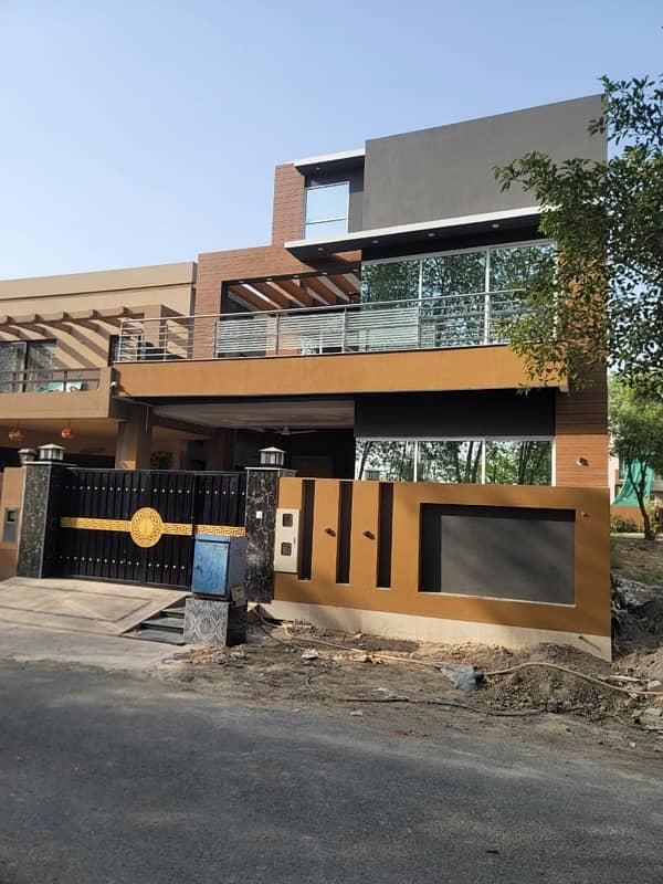 8 marla newly built house  facing green belt for sale in Dha Rahbar 0