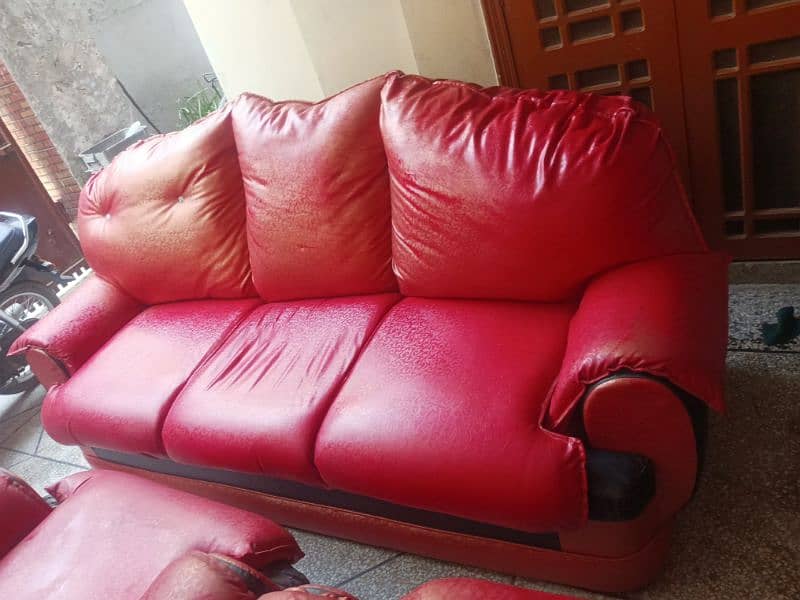 urgent 7 seated leather sofa 2