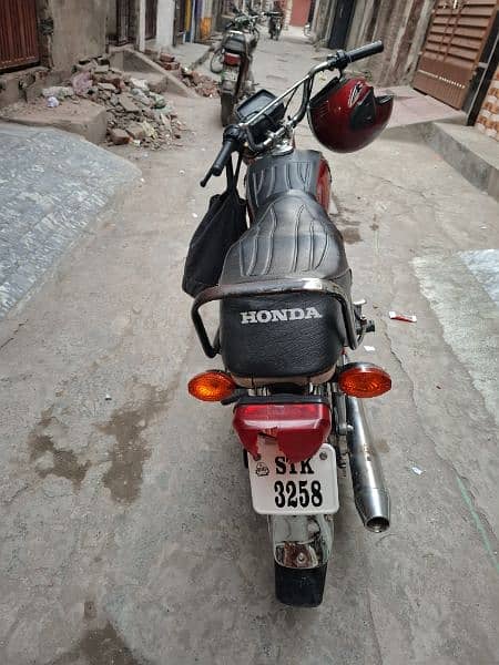 Honda CD70 2010 Model 9