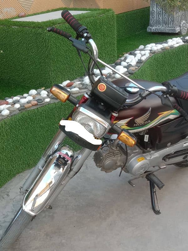 Honda CD 70 2023 5