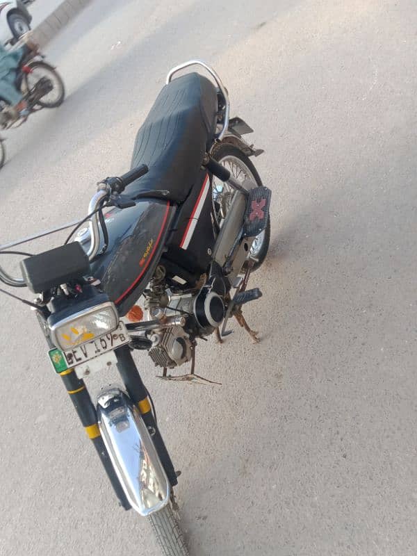 honda 70 2018 model Lahore nmbr 2