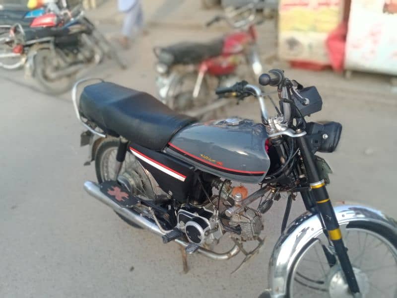 honda 70 2018 model Lahore nmbr 5