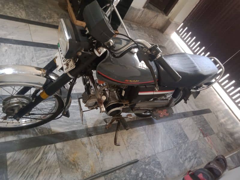 honda 70 2018 model Lahore nmbr 10