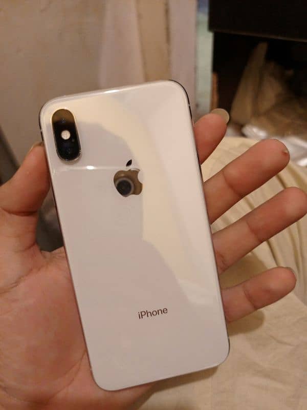 IPhone XS White 1