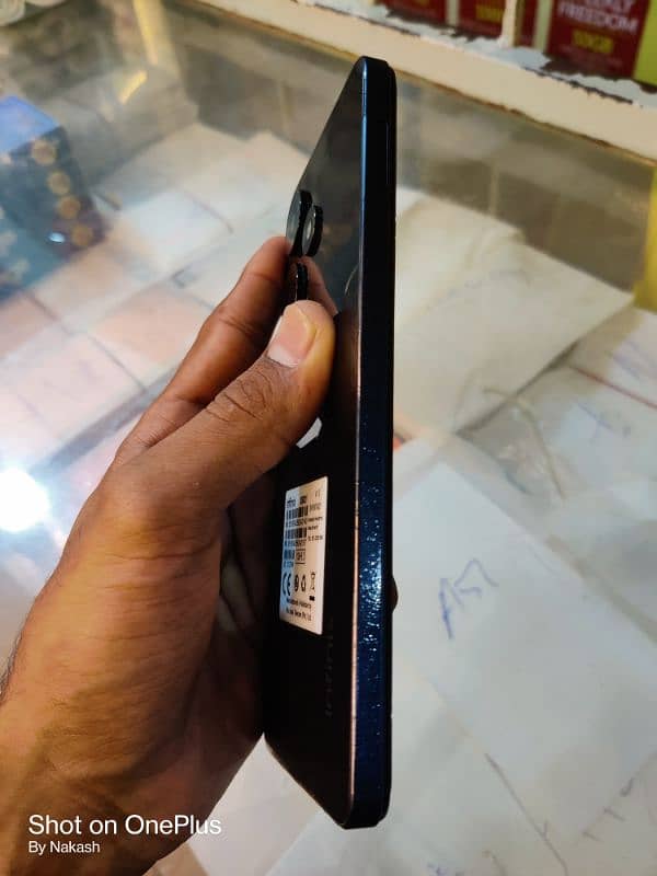 Infinix Hot30 ram 4 128 10by 10 3 month warranty haa abi 3