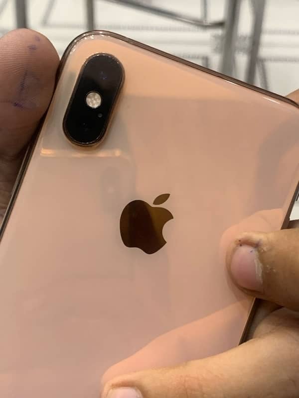 IPHONE XS 64 gb all ok condition 10 by 10 Face ID ok 0 scratches 2