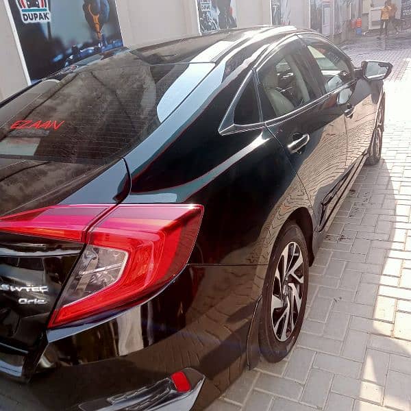 Honda Civic Oriel 2018 7