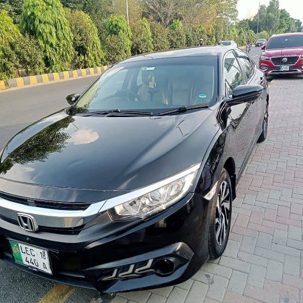 Honda Civic Oriel 2018 10