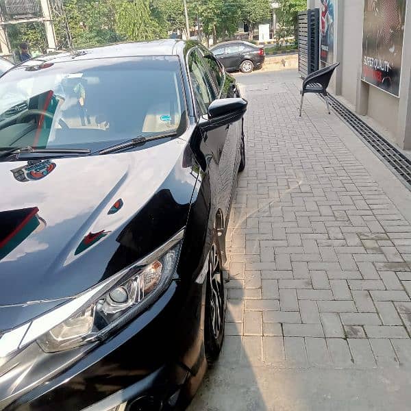 Honda Civic Oriel 2018 11