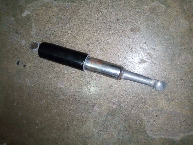 Honda cd 70 geniune single shock avaialble in 15G area. 4