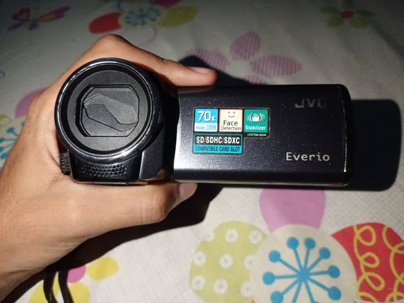 JVC handy cam video camera 4