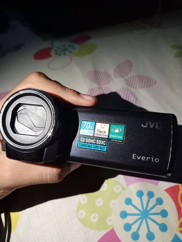 JVC handy cam video camera 8