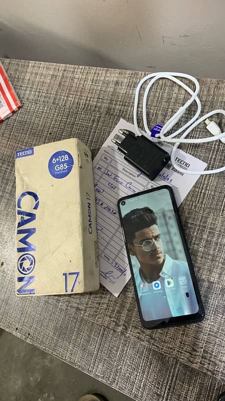 tacno camon 17 6/128GB with box charger 10/9 4