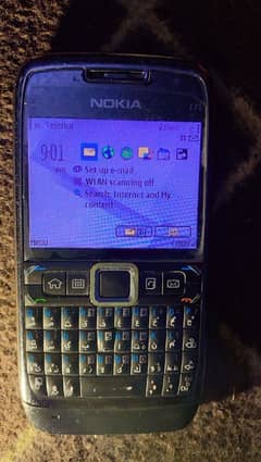 NOKIA E-71 ANTIQUE PHONE. .