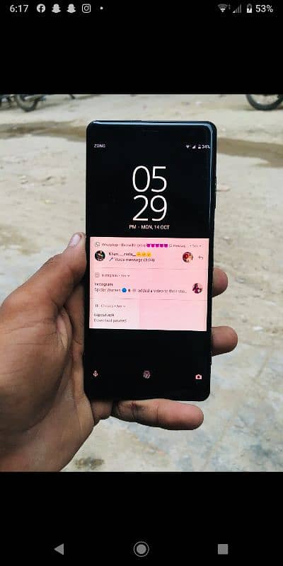 Sony xperia xz3 1