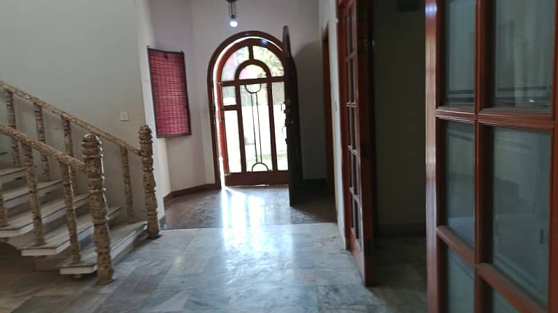 1 Kanal Full house 4 Bed Attach Bath Dinning Kitchen Tv Lounge Store Servant Quarter Dha phase 2 For Rent 10