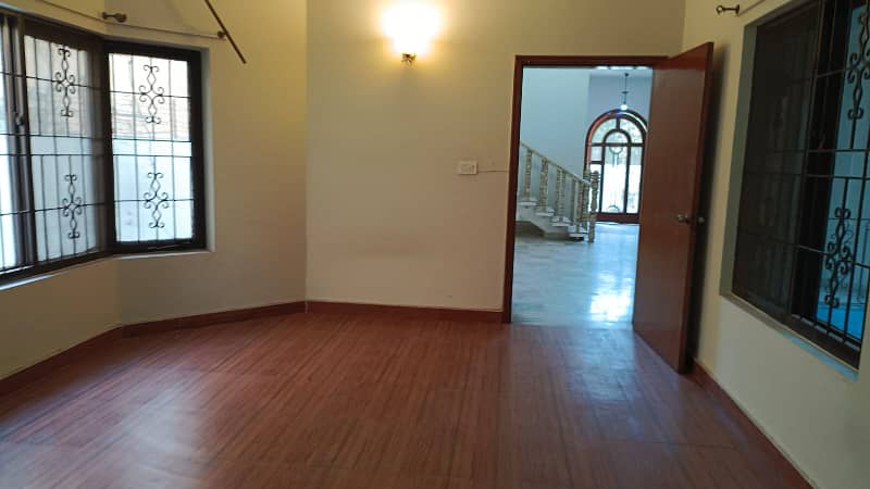 1 Kanal Full house 4 Bed Attach Bath Dinning Kitchen Tv Lounge Store Servant Quarter Dha phase 2 For Rent 13