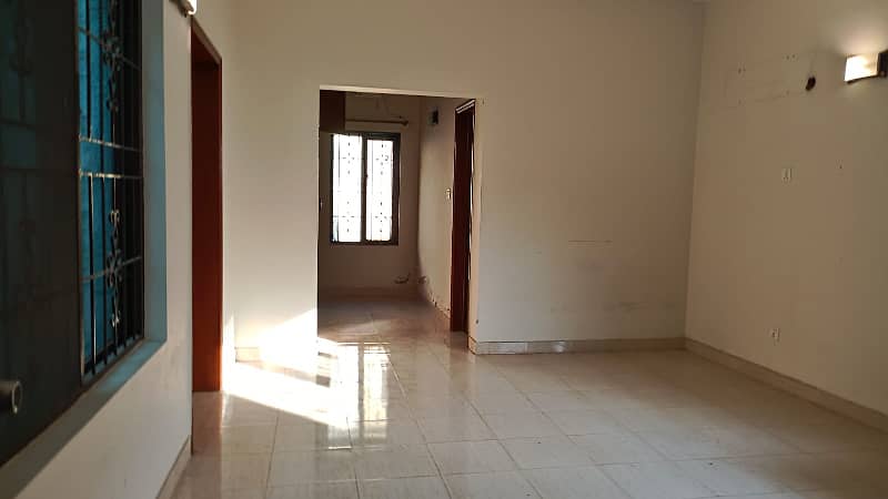 1 Kanal Full house 4 Bed Attach Bath Dinning Kitchen Tv Lounge Store Servant Quarter Dha phase 2 For Rent 17