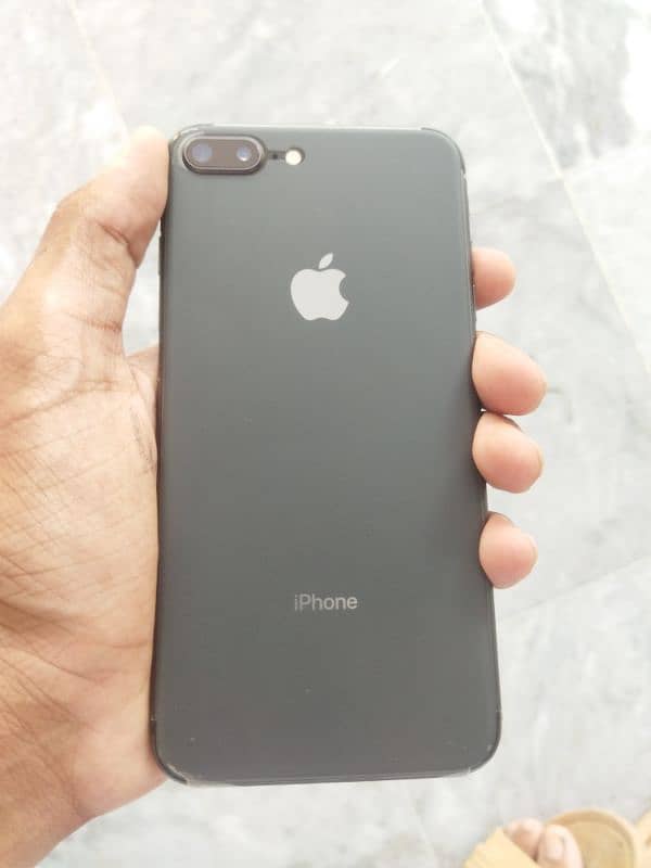 8 plus apple phone 1