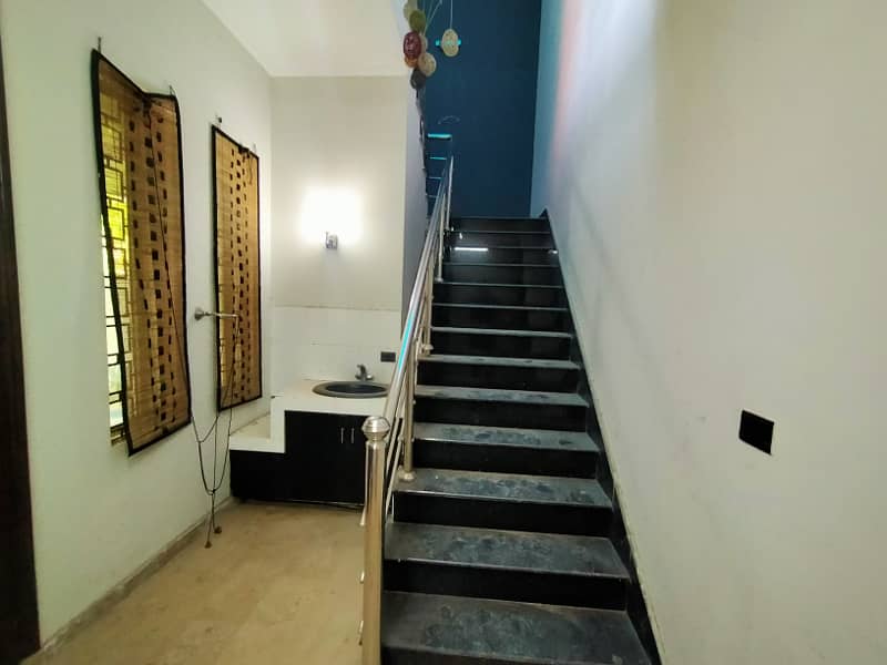 12 Marla House For Rent In Johar Town 2