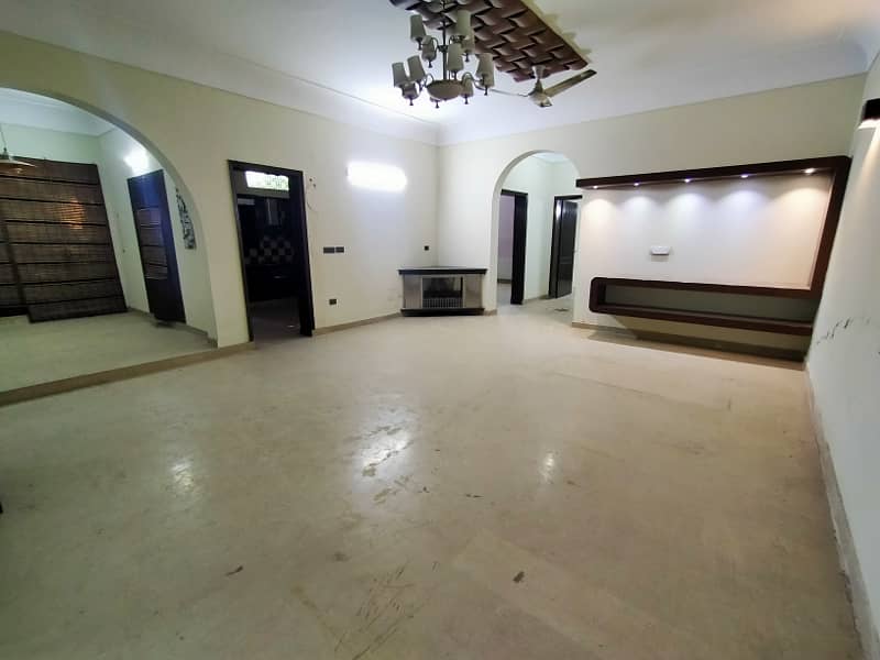 12 Marla House For Rent In Johar Town 7