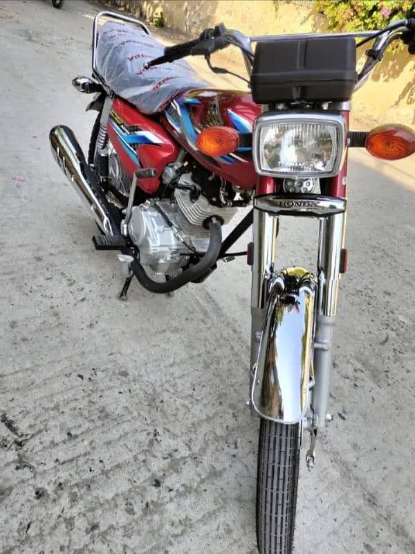 Honda CG 125 (2024) Karachi number 4