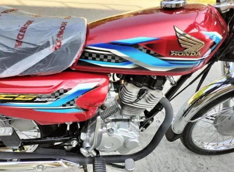 Honda CG 125 (2024) Karachi number 10