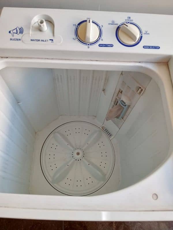 Haier HWM75-AS Twin Tub Washing Machine 4