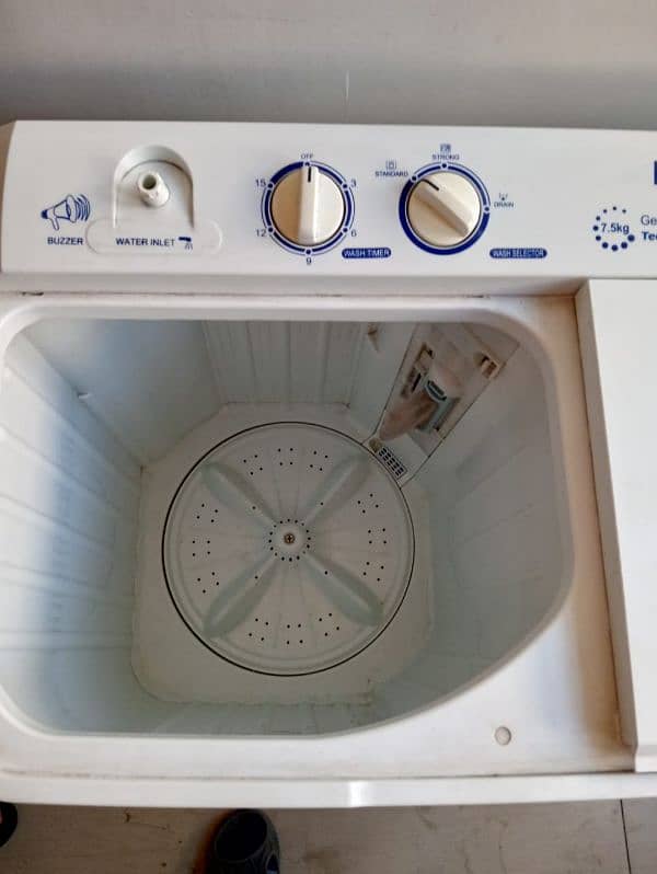 Haier HWM75-AS Twin Tub Washing Machine 6