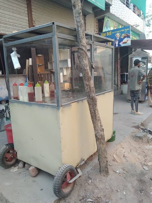 Fries Stall Easy moveable stall 1