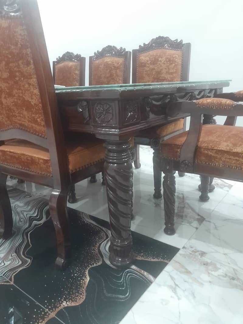 Dining table / 8 seater / glasstop / wholesale rate / dining for sale 4