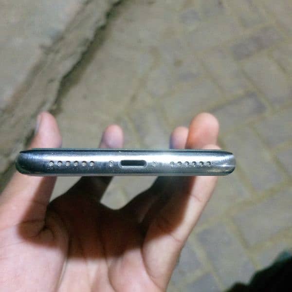 exchange possible hai ifone x 256gb hai lush condition 10 by 10 4