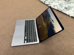 MacBook Pro 13-inch, 2020, Two Thunderbolt 3 ports