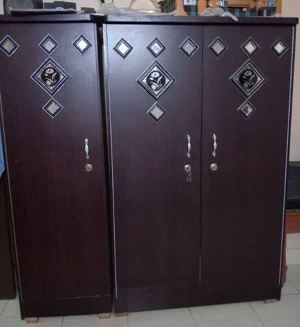 3 door Cupboard for sale 3