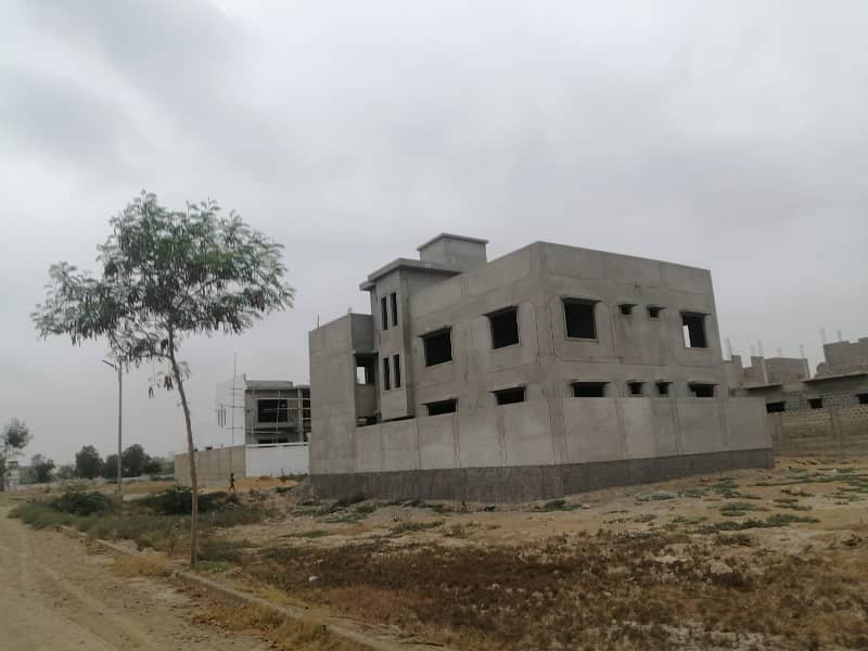 Corner plot for sale in pir ahmed zaman town,block 2 1