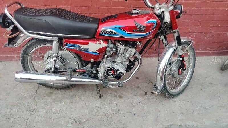 Honda 125 14 model urgent sale 0