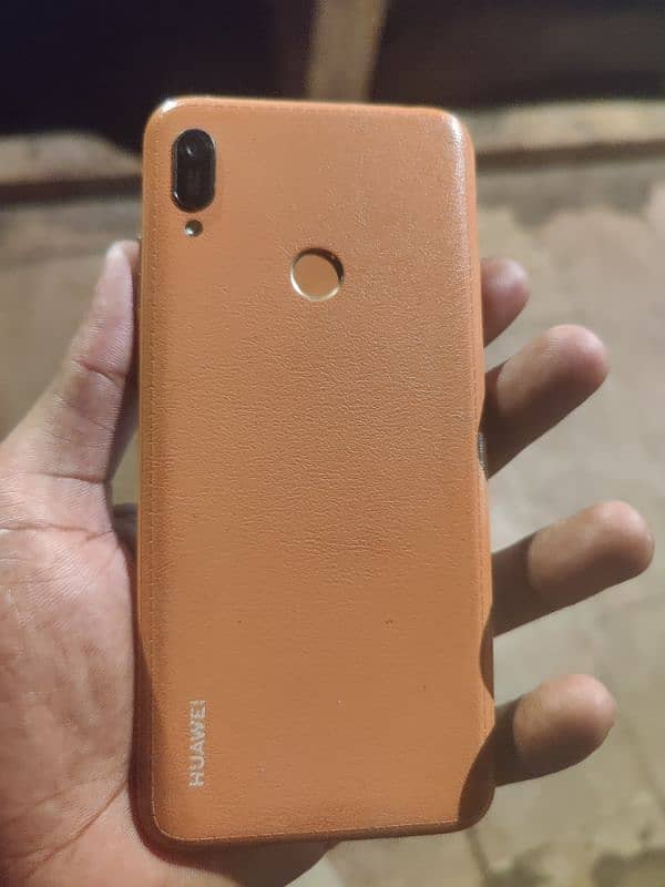 Huawei y6 prime 2019  (2/32) 1