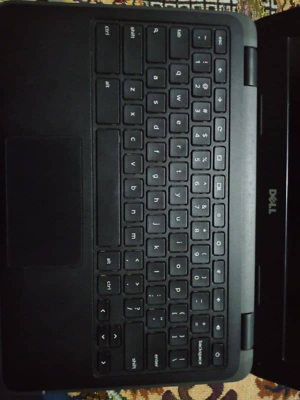 Dell laptop Chromebook 3180 1