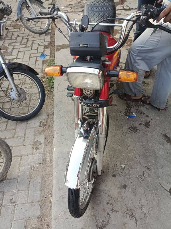 Buhot achi bike hy chalny me buhot vip hy 2