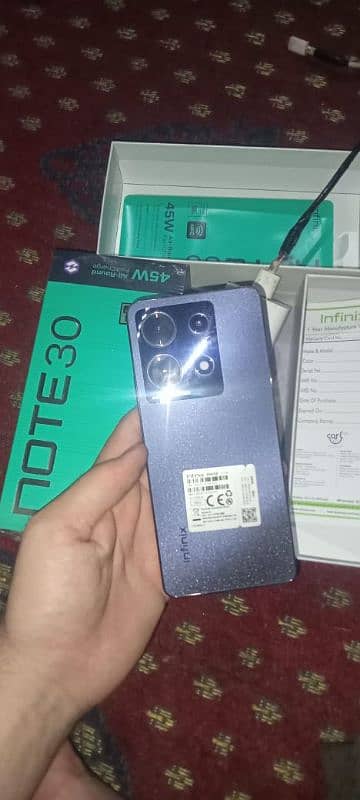 Infinix note 30 8 ) 256 0