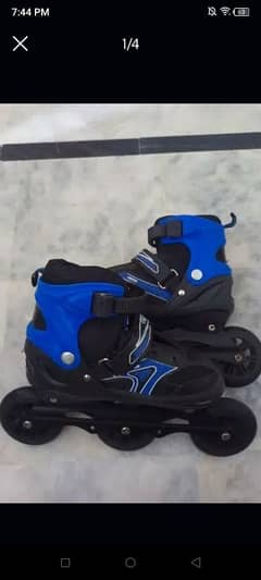 Long tire skating shoes available