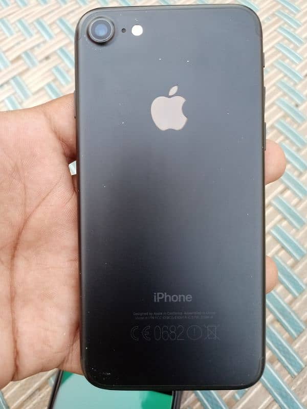 iPhone 7 128gb Pta Approved 6