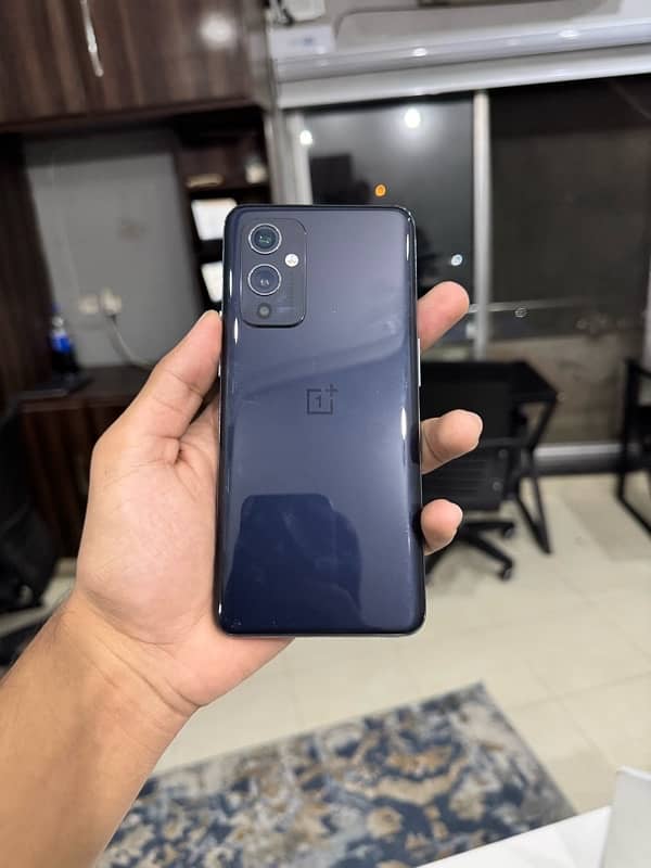 One Plus 9 8GB RAM 0